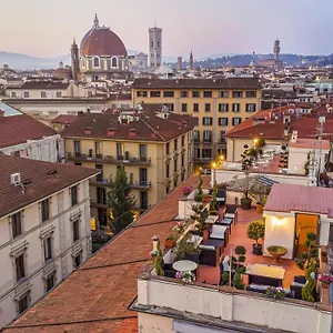 Annabella Roof Terrace 3* Florenz