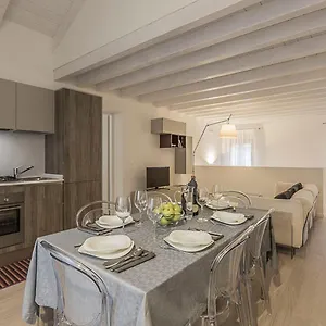 Apartment Ca' Rossini 2